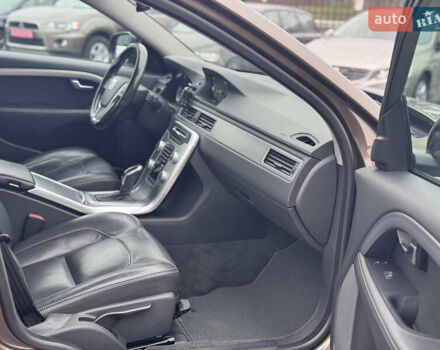 Коричневый Вольво В70, объемом двигателя 2.4 л и пробегом 203 тыс. км за 17500 $, фото 24 на Automoto.ua