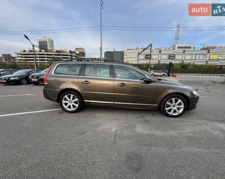 Коричневий Вольво V70, об'ємом двигуна 2 л та пробігом 215 тис. км за 16400 $, фото 55 на Automoto.ua