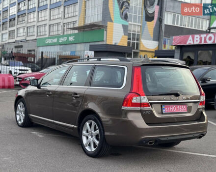 Коричневий Вольво V70, об'ємом двигуна 2 л та пробігом 215 тис. км за 16400 $, фото 5 на Automoto.ua