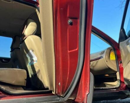 Красный Вольво В70, объемом двигателя 2.43 л и пробегом 298 тыс. км за 4750 $, фото 17 на Automoto.ua