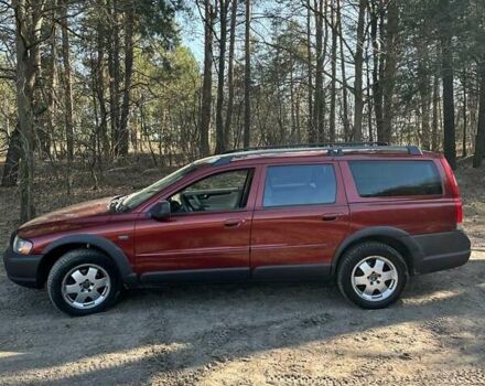 Красный Вольво В70, объемом двигателя 2.43 л и пробегом 298 тыс. км за 4750 $, фото 2 на Automoto.ua