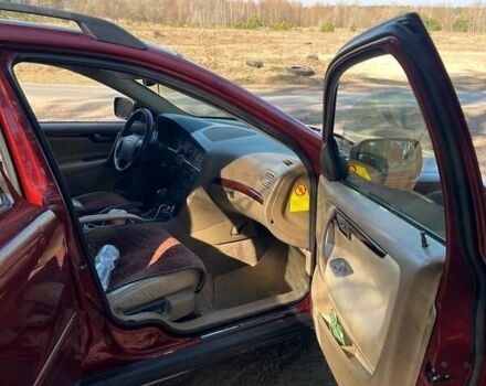 Красный Вольво В70, объемом двигателя 2.43 л и пробегом 298 тыс. км за 4750 $, фото 18 на Automoto.ua