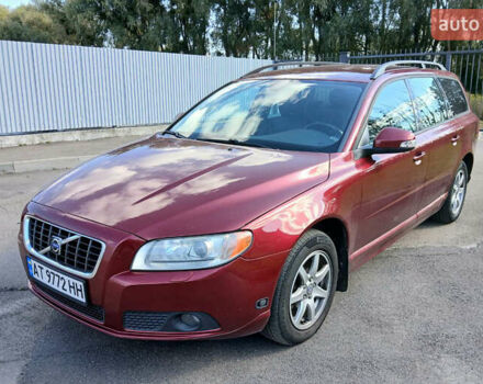 Червоний Вольво V70, об'ємом двигуна 2 л та пробігом 236 тис. км за 7500 $, фото 2 на Automoto.ua