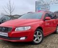 Красный Вольво В70, объемом двигателя 2 л и пробегом 221 тыс. км за 9299 $, фото 2 на Automoto.ua