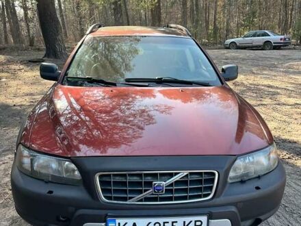 Вольво В70 2002 в Броварах на Automoto.ua Красный Вольво В70, объемом двигателя 2.43 л и пробегом 298 тыс. км за 5100 $, фото 1 на Automoto.ua