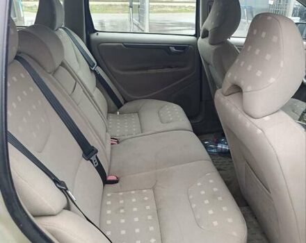 Вольво В70, объемом двигателя 0 л и пробегом 500 тыс. км за 3100 $, фото 5 на Automoto.ua