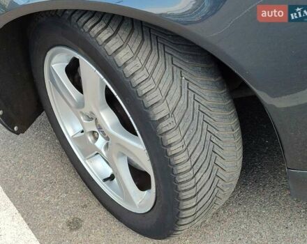 Вольво В70, объемом двигателя 1.98 л и пробегом 261 тыс. км за 12499 $, фото 22 на Automoto.ua