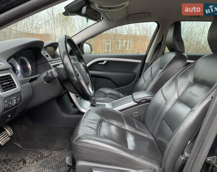 Вольво В70, объемом двигателя 1.6 л и пробегом 290 тыс. км за 12500 $, фото 26 на Automoto.ua