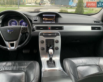 Вольво В70, объемом двигателя 1.6 л и пробегом 290 тыс. км за 12500 $, фото 43 на Automoto.ua