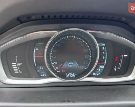 Вольво В70, объемом двигателя 2 л и пробегом 243 тыс. км за 11100 $, фото 25 на Automoto.ua