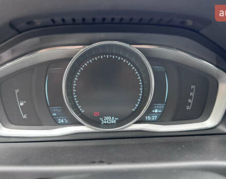 Вольво В70, объемом двигателя 2 л и пробегом 243 тыс. км за 11100 $, фото 24 на Automoto.ua