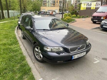 Вольво В70 2000 в Киеве на Automoto.ua Вольво В70, объемом двигателя 2.4 л и пробегом 520 тыс. км за 4000 $, фото 1 на Automoto.ua