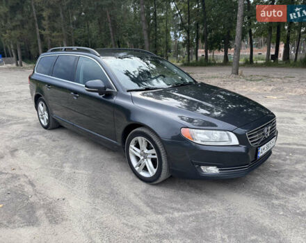 Вольво V70, об'ємом двигуна 2 л та пробігом 243 тис. км за 11500 $, фото 1 на Automoto.ua