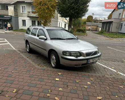 Серый Вольво В70, объемом двигателя 2.5 л и пробегом 396 тыс. км за 3500 $, фото 8 на Automoto.ua