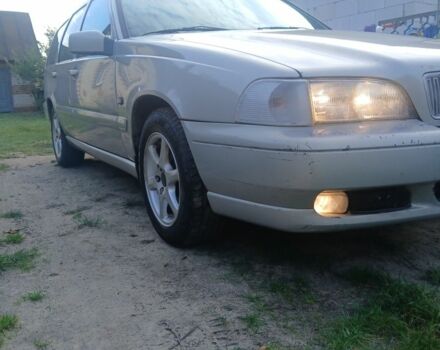 Вольво В70 2000 в Луцке на Automoto.ua Серый Вольво В70, объемом двигателя 2.5 л и пробегом 370 тыс. км за 1370 $, фото 1 на Automoto.ua