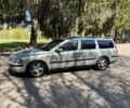 Сірий Вольво V70, об'ємом двигуна 2.5 л та пробігом 362 тис. км за 3850 $, фото 1 на Automoto.ua