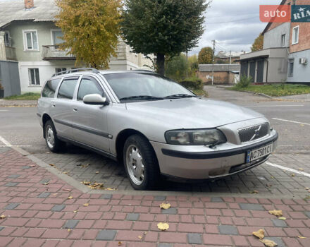 Серый Вольво В70, объемом двигателя 2.5 л и пробегом 396 тыс. км за 3500 $, фото 7 на Automoto.ua