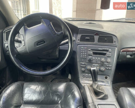 Серый Вольво В70, объемом двигателя 2.5 л и пробегом 396 тыс. км за 3500 $, фото 20 на Automoto.ua