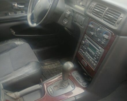 Серый Вольво В70, объемом двигателя 2.4 л и пробегом 350 тыс. км за 1350 $, фото 6 на Automoto.ua