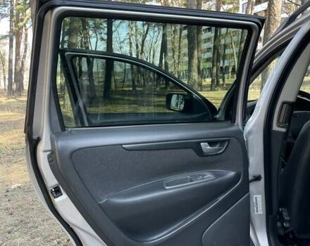 Серый Вольво В70, объемом двигателя 2.4 л и пробегом 416 тыс. км за 6800 $, фото 15 на Automoto.ua