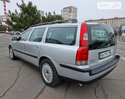 Сірий Вольво V70, об'ємом двигуна 2.4 л та пробігом 390 тис. км за 4600 $, фото 6 на Automoto.ua