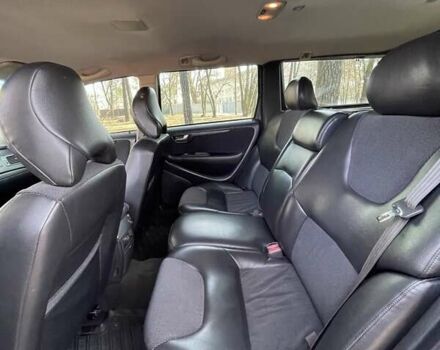 Серый Вольво В70, объемом двигателя 2.4 л и пробегом 416 тыс. км за 6800 $, фото 16 на Automoto.ua