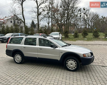 Серый Вольво В70, объемом двигателя 2.4 л и пробегом 171 тыс. км за 4990 $, фото 12 на Automoto.ua