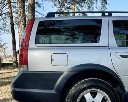 Серый Вольво В70, объемом двигателя 2.4 л и пробегом 416 тыс. км за 6800 $, фото 7 на Automoto.ua