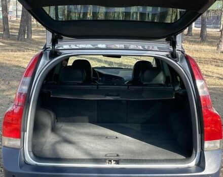 Серый Вольво В70, объемом двигателя 2.4 л и пробегом 416 тыс. км за 6800 $, фото 22 на Automoto.ua