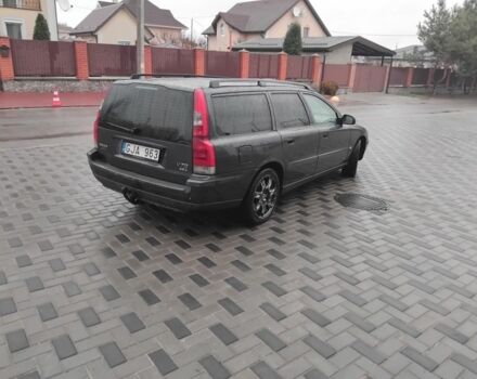 Серый Вольво В70, объемом двигателя 2.5 л и пробегом 362 тыс. км за 2500 $, фото 4 на Automoto.ua