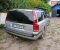 Серый Вольво В70, объемом двигателя 2.4 л и пробегом 335 тыс. км за 5500 $, фото 1 на Automoto.ua