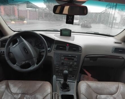 Серый Вольво В70, объемом двигателя 2.5 л и пробегом 362 тыс. км за 2500 $, фото 11 на Automoto.ua