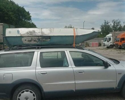 Сірий Вольво V70, об'ємом двигуна 2.44 л та пробігом 200 тис. км за 3000 $, фото 1 на Automoto.ua