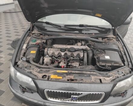 Серый Вольво В70, объемом двигателя 2.5 л и пробегом 362 тыс. км за 2500 $, фото 13 на Automoto.ua