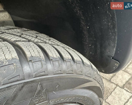 Серый Вольво В70, объемом двигателя 2.4 л и пробегом 171 тыс. км за 4990 $, фото 8 на Automoto.ua