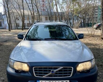 Серый Вольво В70, объемом двигателя 2.4 л и пробегом 416 тыс. км за 6800 $, фото 5 на Automoto.ua