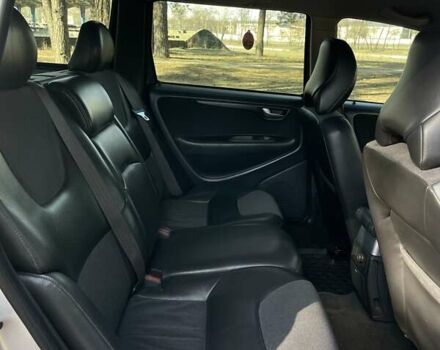 Серый Вольво В70, объемом двигателя 2.4 л и пробегом 416 тыс. км за 6800 $, фото 20 на Automoto.ua