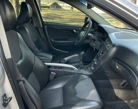 Серый Вольво В70, объемом двигателя 2.4 л и пробегом 416 тыс. км за 6800 $, фото 18 на Automoto.ua