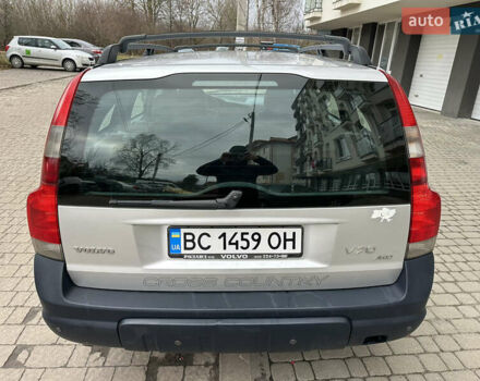 Серый Вольво В70, объемом двигателя 2.4 л и пробегом 171 тыс. км за 4990 $, фото 5 на Automoto.ua