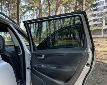 Серый Вольво В70, объемом двигателя 2.4 л и пробегом 416 тыс. км за 6800 $, фото 19 на Automoto.ua