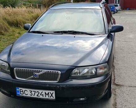 Серый Вольво В70, объемом двигателя 2.44 л и пробегом 257 тыс. км за 3800 $, фото 1 на Automoto.ua