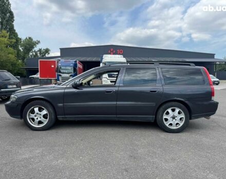 Сірий Вольво V70, об'ємом двигуна 2.4 л та пробігом 322 тис. км за 5190 $, фото 4 на Automoto.ua