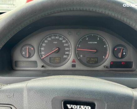 Сірий Вольво V70, об'ємом двигуна 2.4 л та пробігом 322 тис. км за 5190 $, фото 24 на Automoto.ua