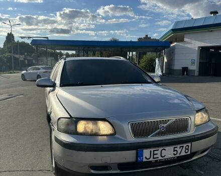 Серый Вольво В70, объемом двигателя 0 л и пробегом 347 тыс. км за 2250 $, фото 1 на Automoto.ua