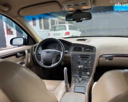 Сірий Вольво V70, об'ємом двигуна 2.4 л та пробігом 322 тис. км за 5190 $, фото 32 на Automoto.ua
