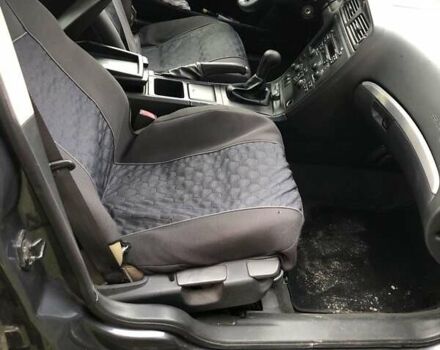 Вольво В70 2003 в Ровно на Automoto.ua Серый Вольво В70, объемом двигателя 2.4 л и пробегом 343 тыс. км за 4100 $, фото 2 на Automoto.ua