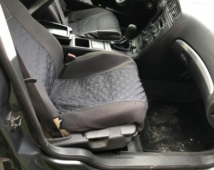 Вольво В70 2003 в Ровно на Automoto.ua Серый Вольво В70, объемом двигателя 2.4 л и пробегом 343 тыс. км за 4100 $, фото 3 на Automoto.ua