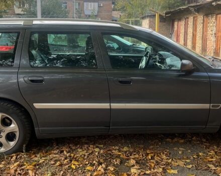 Вольво В70 2004 в Запорожье на Automoto.ua Серый Вольво В70, объемом двигателя 2.4 л и пробегом 395 тыс. км за 1999 $, фото 3 на Automoto.ua