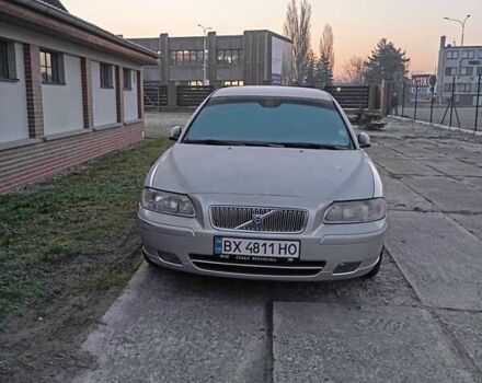 Серый Вольво В70, объемом двигателя 2.4 л и пробегом 309 тыс. км за 6500 $, фото 9 на Automoto.ua