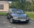 Серый Вольво В70, объемом двигателя 2.4 л и пробегом 400 тыс. км за 4400 $, фото 1 на Automoto.ua